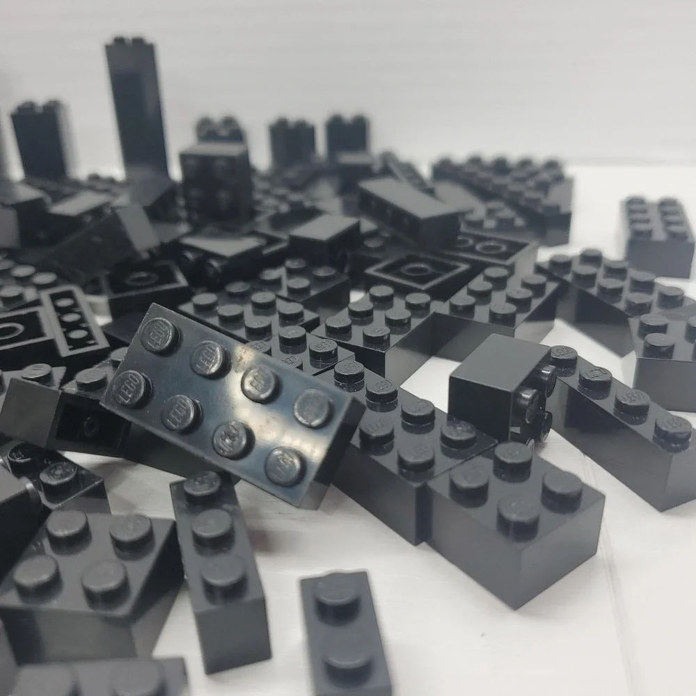 Lego Parts Bricks - Lot Of 140 Black Bricks Assorted‎ Sizes
